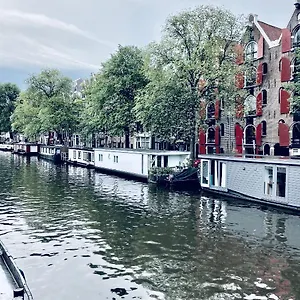  Frühstückspension Houseboat Bonnie
